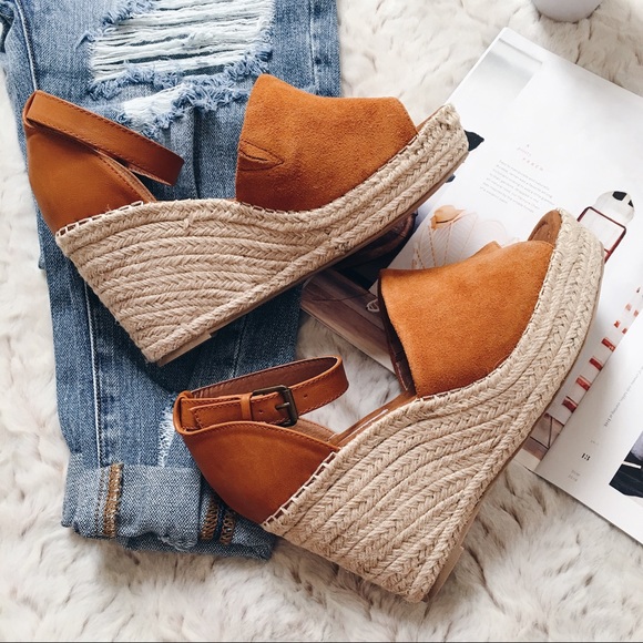 Steve Madden Shoes - Steve Madden Espadrille Wedge Sandals {size 9.5}